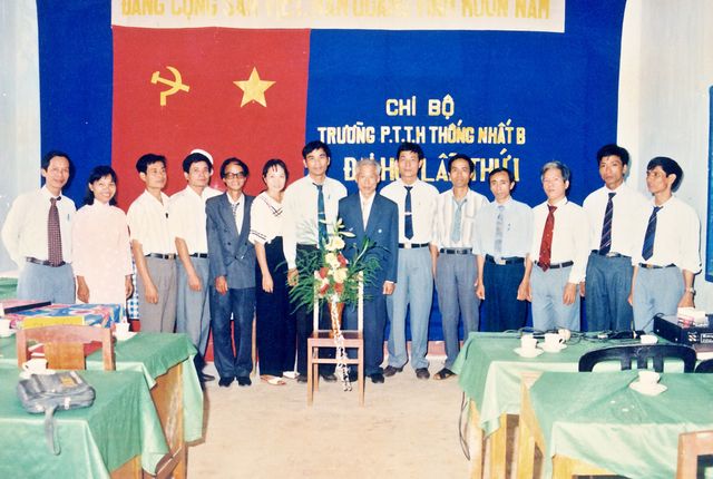 Chưa rõ năm – Đại hội Chi bộ Trường PTTH Thống Nhất B lần thứ I