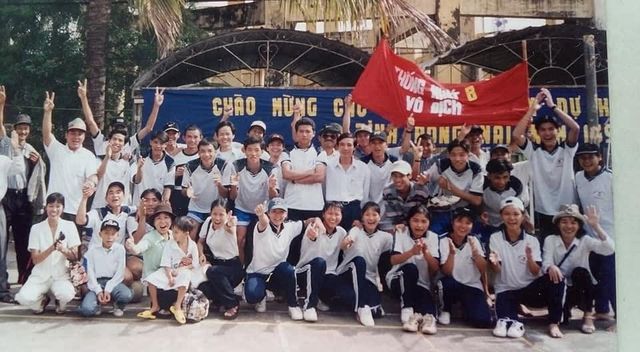 1999 – 2000 – Thống Nhất B vô địch – Hội khỏe Phù Đổng