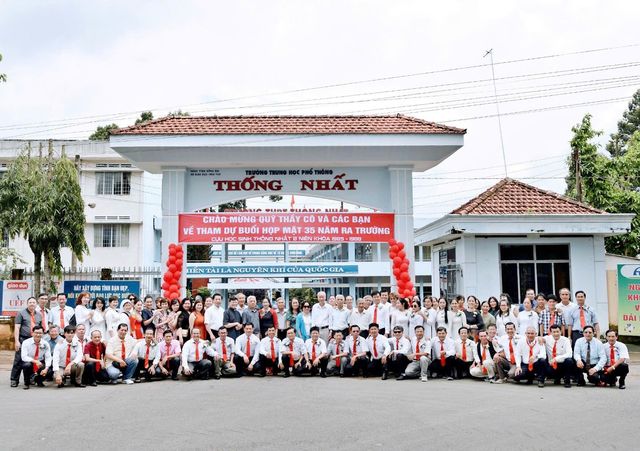 2023 – Họp mặt 35 năm ra trường, cựu học sinh niên khóa 1985 – 1988